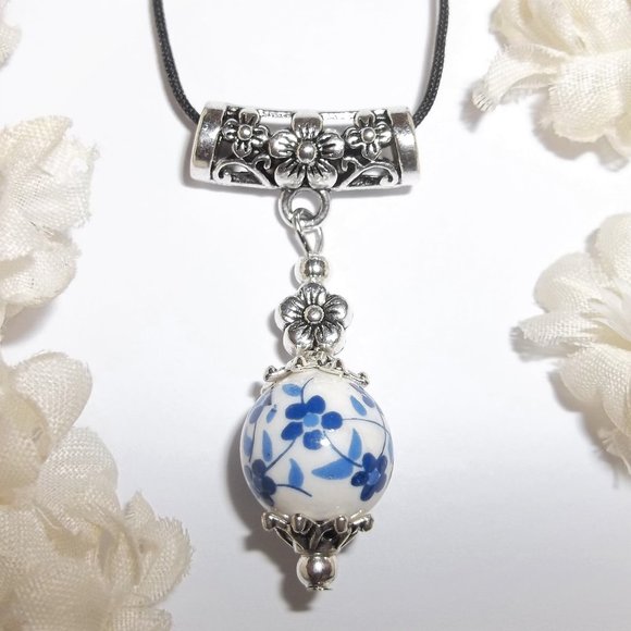 wvluckygirl Jewelry - Necklace, Pendant, Blue Necklace, Flower Necklace, Blue Flower Necklace, 8011